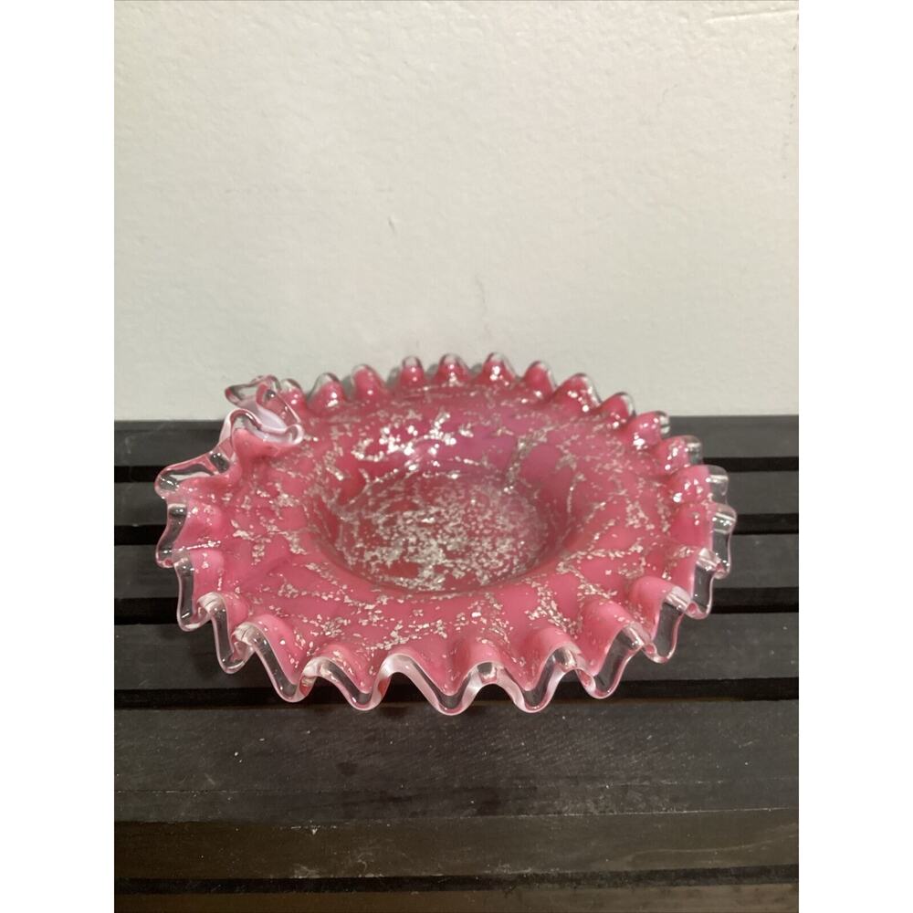 Vintage Manganese Glass Ruffled Ashtray Pink With Silver Fleck Clear Rim Trinket